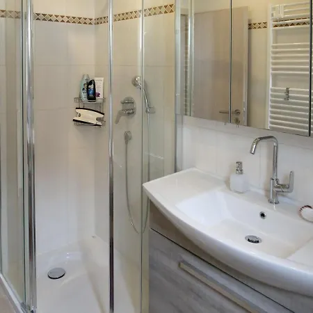 Haus Angela Apartamento *